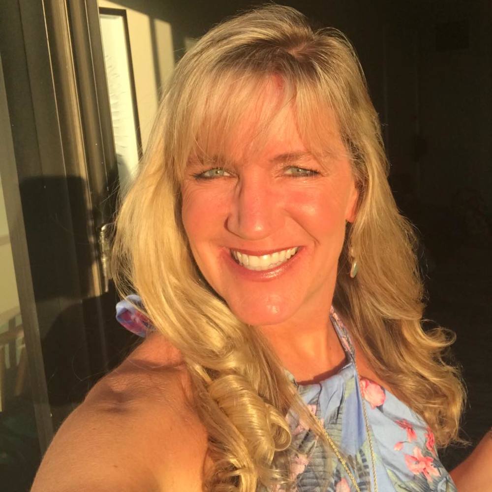 Meet your Posher, Carrie